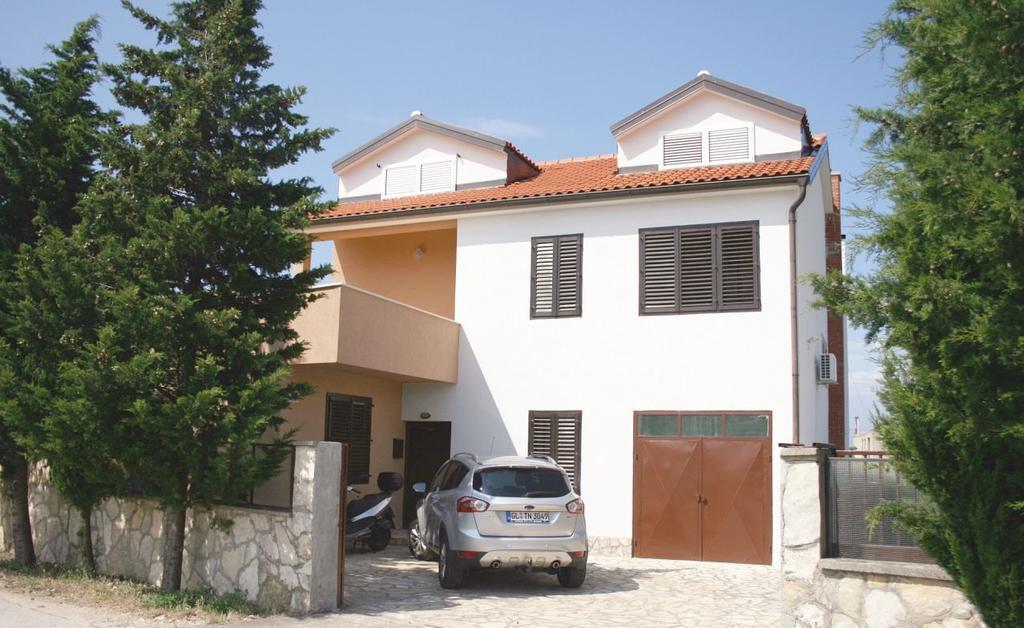 Apartments Rebac 穆泰尔岛 外观 照片